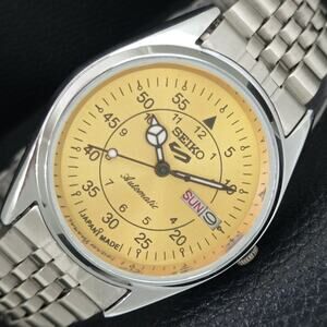 Vintage 1989 Seiko Automatic Mens Silver Watch W/daydate & Yellow accents